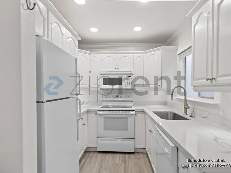 371 Somerset Rd #A — Photo 14