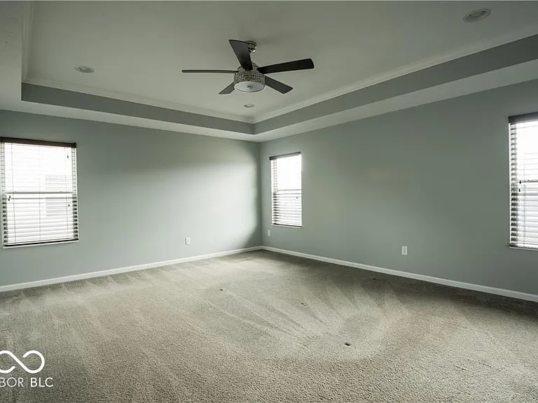 15665 Eastpark Dr — Photo 43
