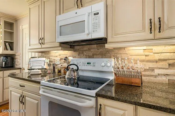 810 Madam Moores Ln #A — Photo 53