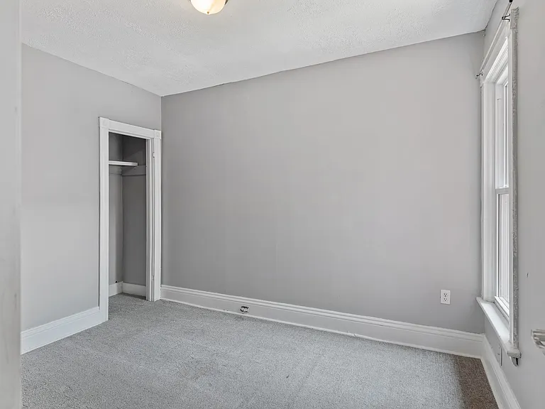 40 Ashley St — Photo 10