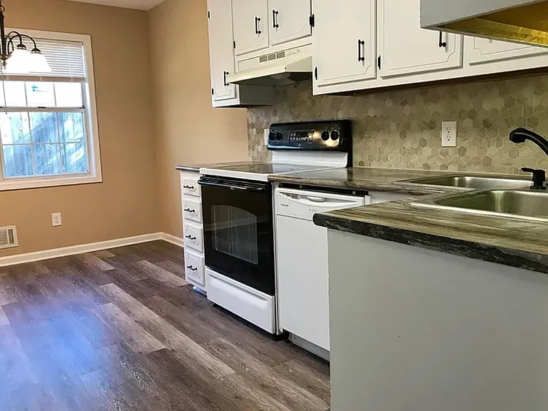 4360 Marjorie Rd — Photo 10
