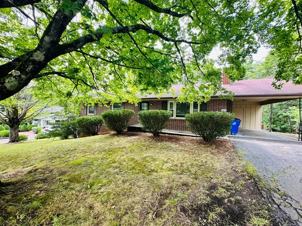 604 Kelsey Ln, Blacksburg, VA 24060