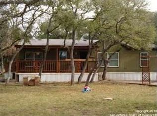 189 Stolles Dr, Pipe Creek, TX 78063