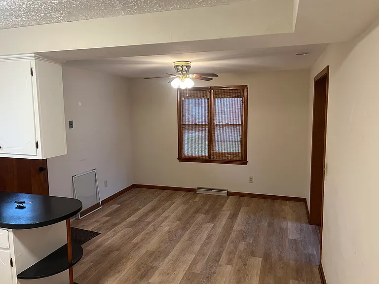 1832 Woodlawn Ave NW #1832 — Photo 4