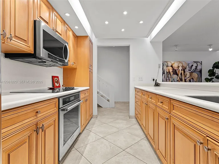 8133 SW 86th Ter — Photo 10