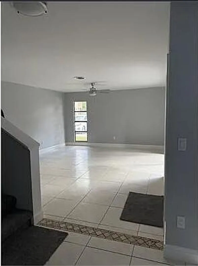 4905 Alder Drive D, West Palm Beach (Unincorporated) , FL 33417 - 3219 — Photo 4