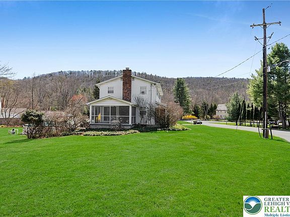 5th image of 102 Valley Stream Rd