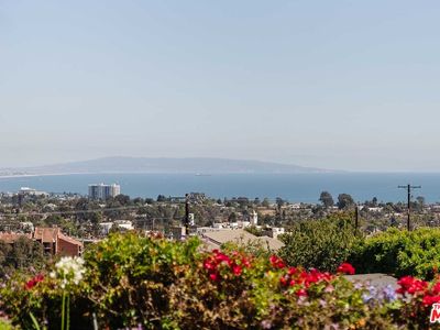 1109 El Medio Ave, Pacific Palisades, CA, 90272