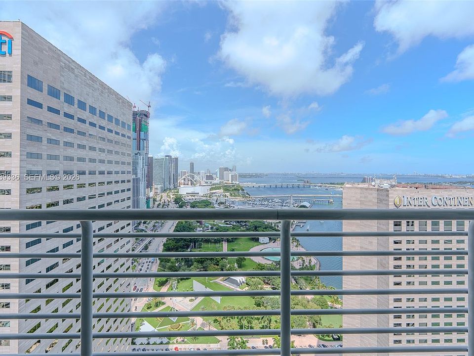 1st image of 325 S Biscayne Blvd APT 4122