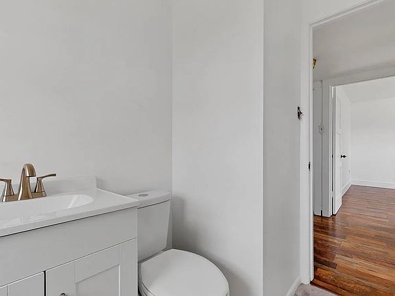 2nd image of 3216 Villa St #B