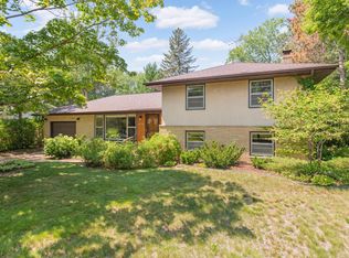 6776 7th St NE, Fridley, MN 55432