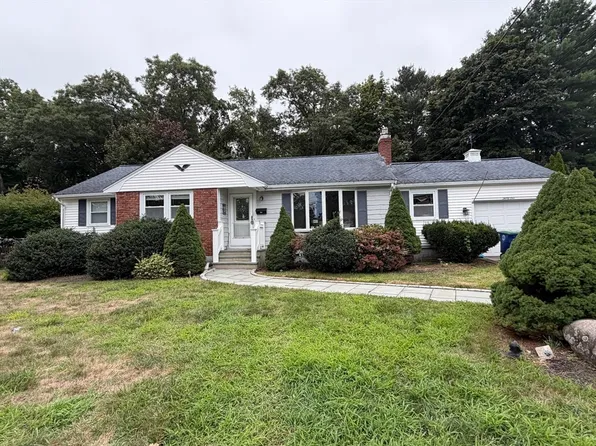 32 Winter St, Braintree, MA 02184