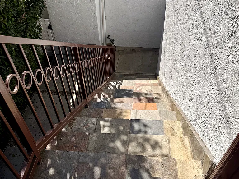 1572 S Ridgeley Dr #1/2 — Photo 27