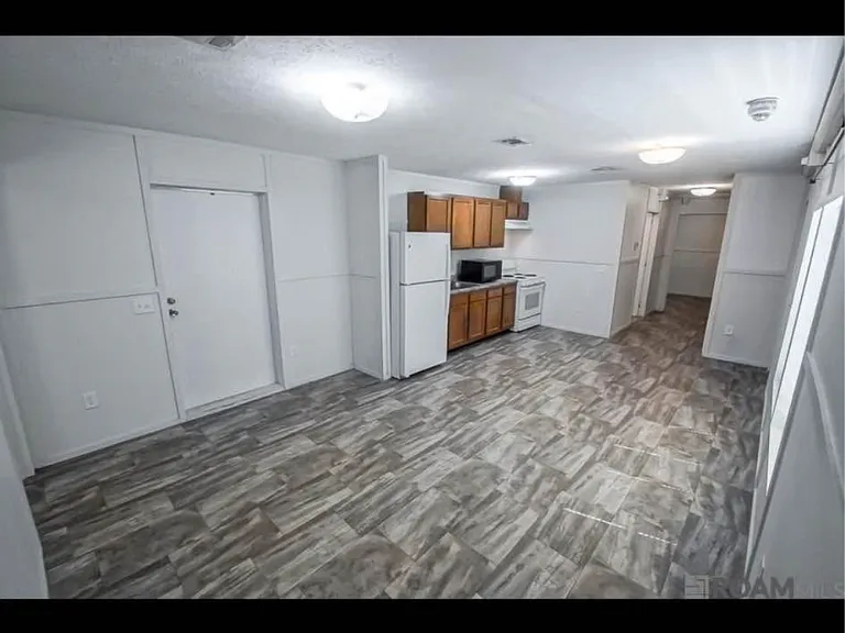 5450 David Ln #1 — Photo 2