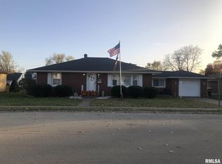 1108 13th Ave, Fulton, IL 61252