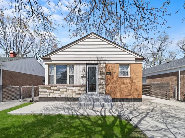4624 W 82nd Pl, Chicago, IL 60652