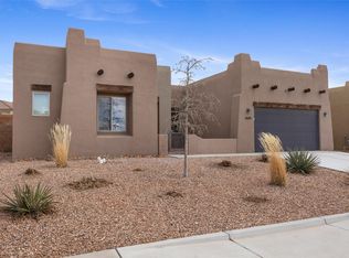 4689 Lluvia Encantada, Santa Fe, NM 87507