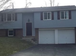 1929 Ivanhoe Dr, North Huntingdon, PA