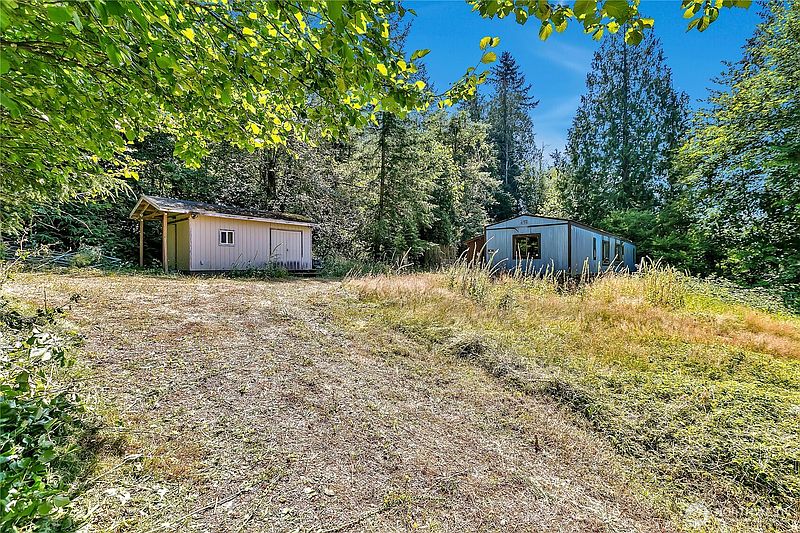 4th image of 28215 SE 216th Street