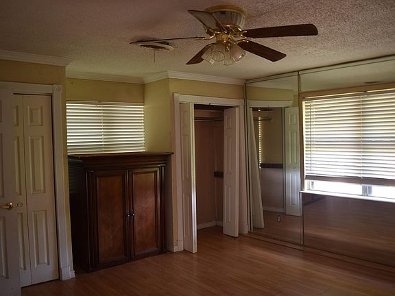 4th image of 2596 County Road 2130