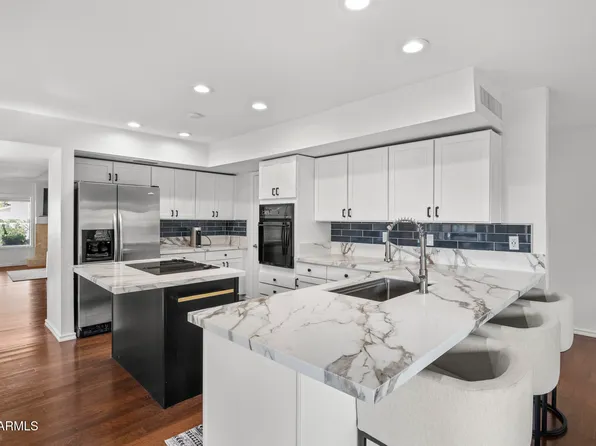 8649 N WILLOWRAIN Court, Scottsdale, AZ 85258