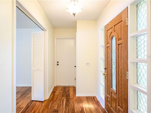 5th image of 409 Coleman Dr