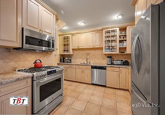 4th image of 1858 E 33rd St