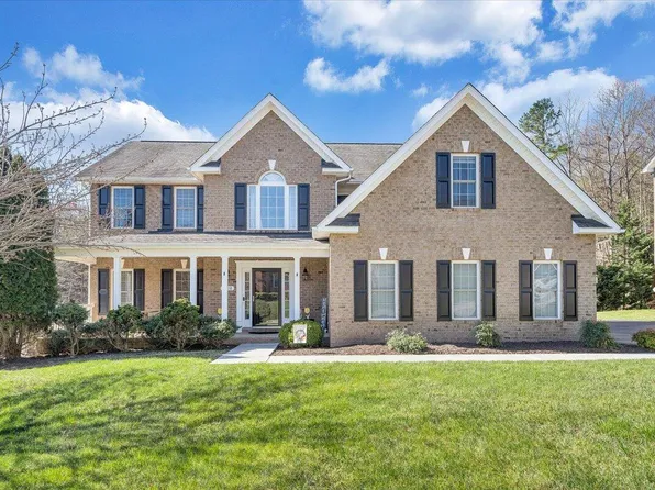 2918 Phillips Brook Ln, Salem, VA 24153