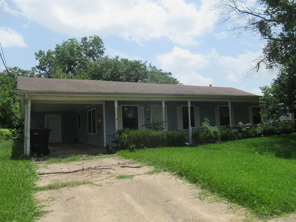 1st image of 214 S Youree St
