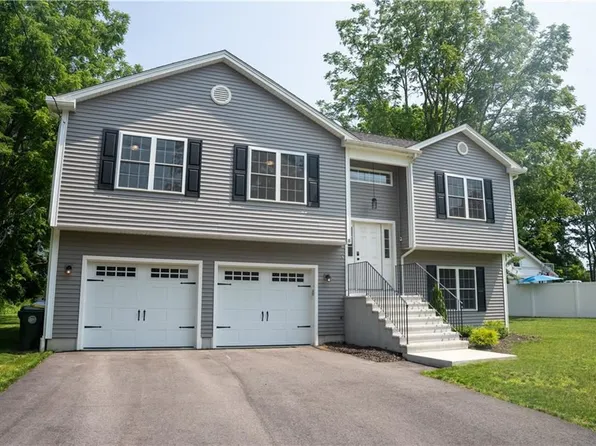 15 Pleasant View Ave, Greenville, RI 02828