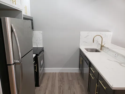 Rented by The Hamilton Group | media 12