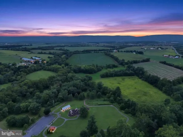 13424 Old Frederick Rd, Thurmont, MD 21788