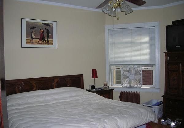 1st image of 4922 N Hoyne Ave APT 2
