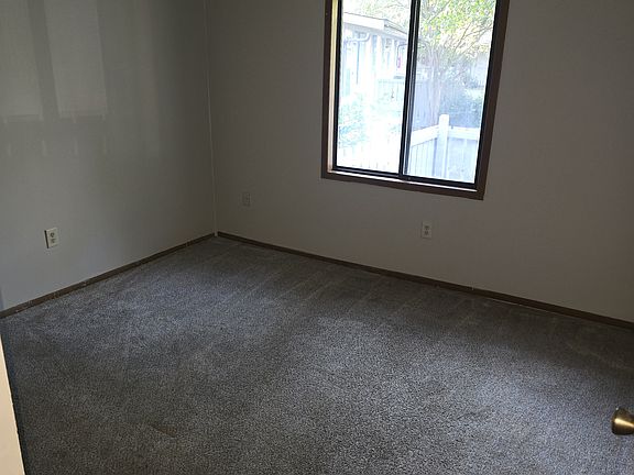 5th image of 193 Connie Dr #193