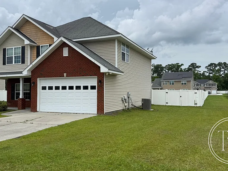 709 English Oak Dr — Photo 4