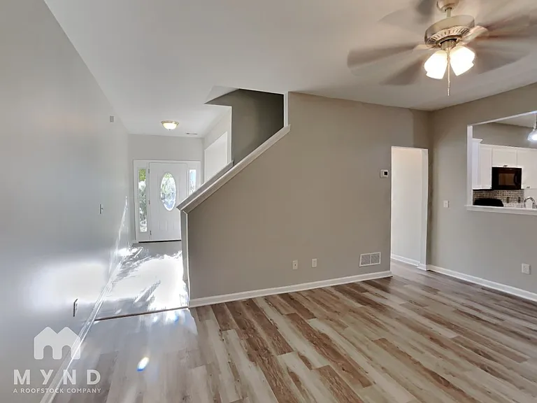 1557 Silver Ridge Dr SW — Photo 9