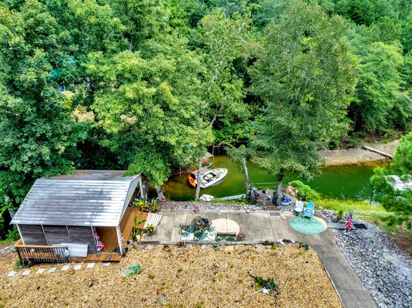 49 S Bay Dr, Jasper, AL 35503