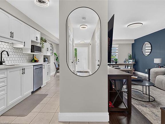 5th image of 226 Dicenzo Dr