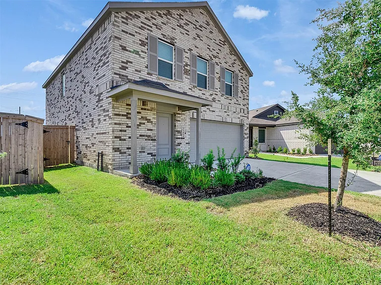31404 Pratola Serra Cir — Photo 12