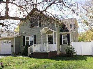 33 Lakeside Ave, Haskell, NJ 07420