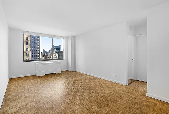 Rented by Mirador Real Estate | media 2