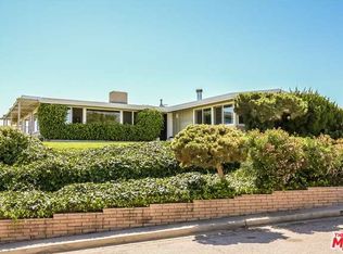 945 Glenhaven Dr, Pacific Palisades, CA 90272
