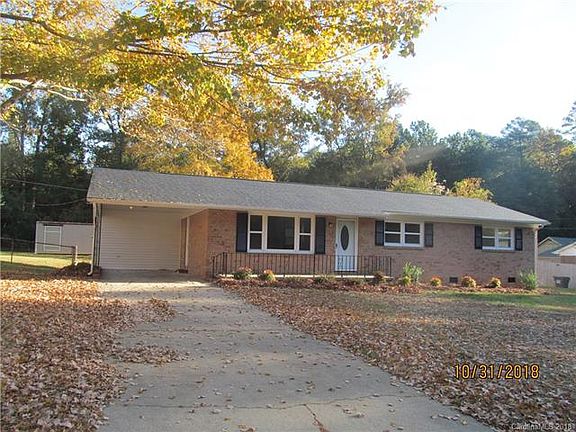 3rd image of 2626 Fairgreen Dr