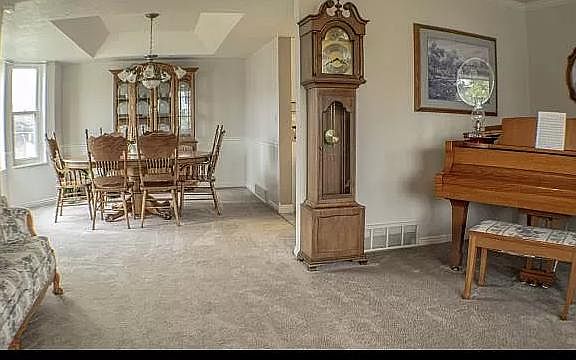3rd image of 1379 W Jordan Hills Dr
