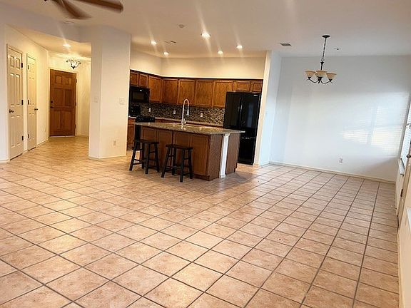 5th image of 1413 Coral Cay Ln