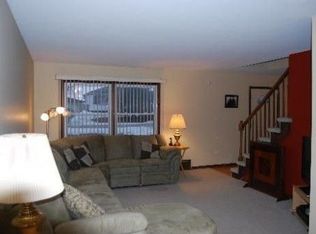 9234 Ethyl Ln, Tinley Park, IL 60487