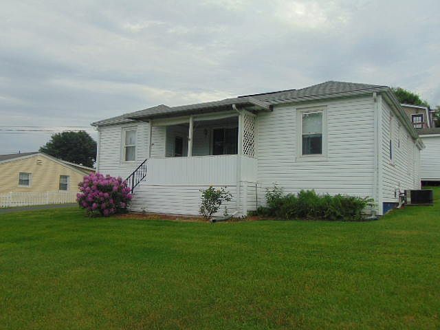 1st image of 135 Duncan Ave