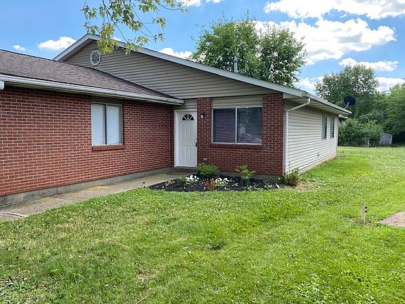 3rd image of 2757-2759 Charles Dr #27598