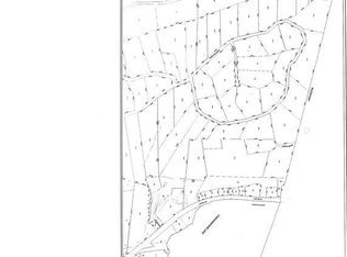 226 Bog Rd, Rockland, ME 04841