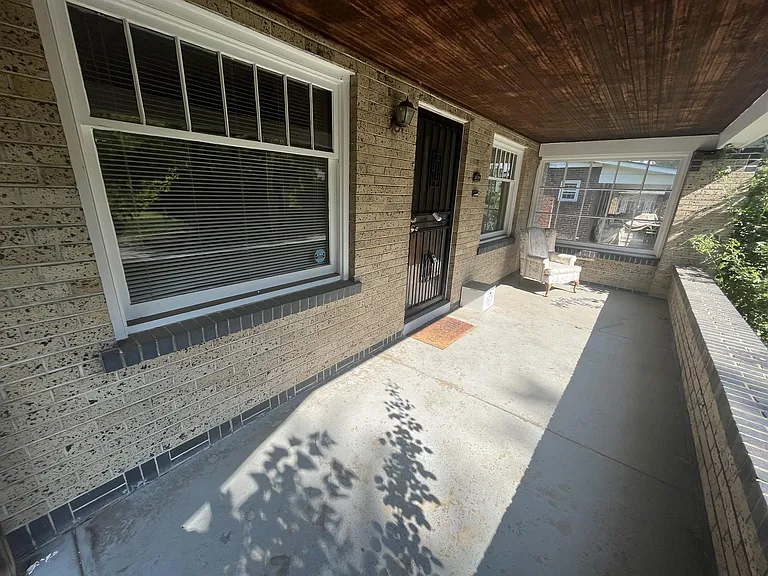 435 S Downing St — Photo 2
